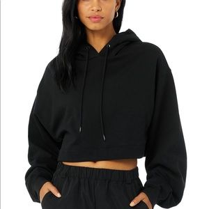 Alo Yoga Bae Hoodie in Black size L